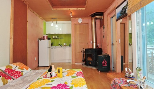 Room (Woodcutter)