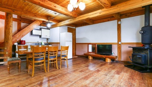 Room (Happy House (Unshared House Duplex))