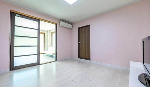 Room (23 pyeong two room-202)