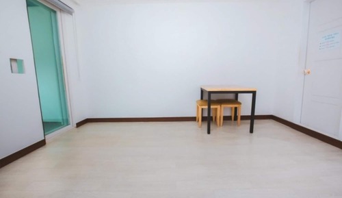 Room (Sky A-dong Room 101)