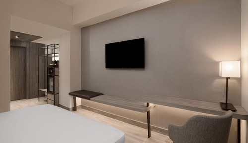 Habitación Deluxe, 1 cama de matrimonio grande, vistas a la piscina