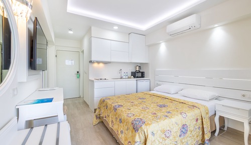 Suite estudio, balcón