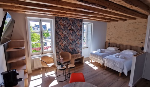 Estudio superior, baño privado, vistas a la ciudad (Studio Supérieur 2 pers)