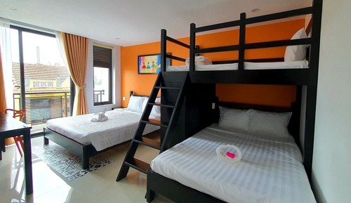 Habitación Deluxe con 2 camas individuales, varias camas