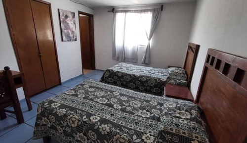 Habitación básica doble, 2 camas dobles