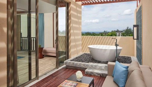Suite, 1 cama de matrimonio grande, vistas al jardín