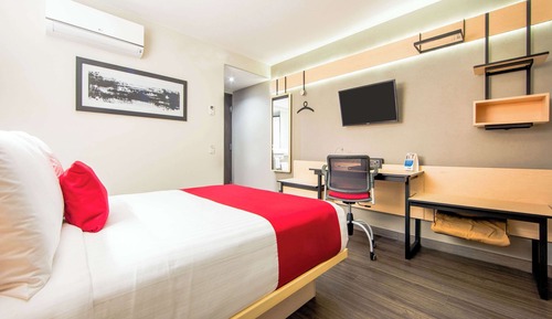 Suite estudio, 1 cama de matrimonio grande con sofá cama, no fumadores