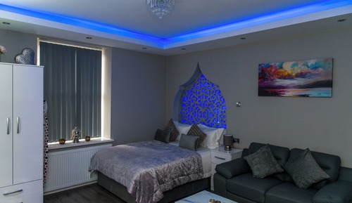 Suite superior, baño privado (First Floor Front Flat)