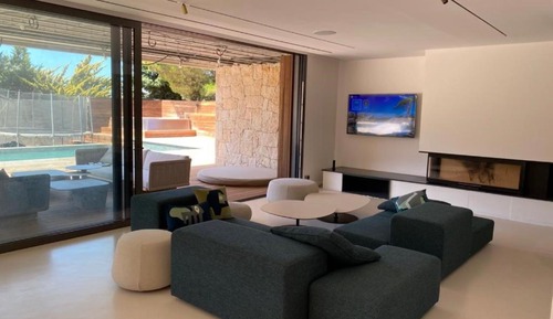 Villa Deluxe