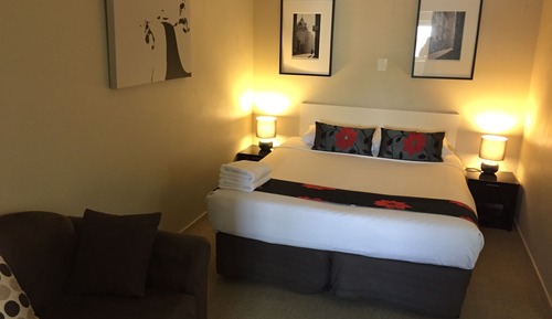 Estudio (Triple, 3 Nights Rate)