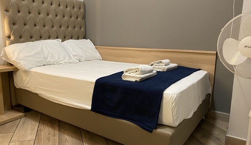 Habitación económica doble, 1 cama individual grande, no fumadores, baño privado
