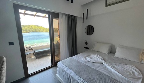 Suite estudio superior, mirando al mar