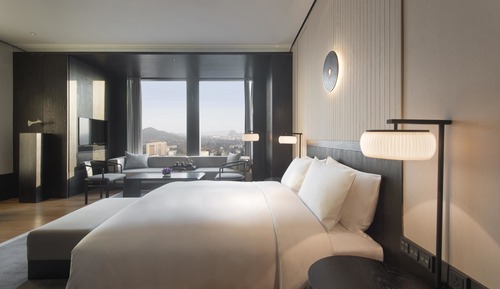 1 KING CLUB ACCESS DELUXE