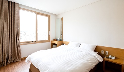 Sonobelle Tower A Suite (No Kitchen/Standard/Bed)