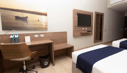 Habitación superior, 2 camas individuales, vista al jardín