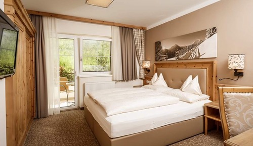 Suite romántica, balcón (Zirbe Deluxe)