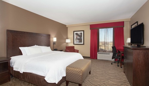 1 cama de matrimonio grande