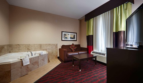 Suite, 1 cama de matrimonio grande, no fumadores, bañera de hidromasaje (with Sofabed)
