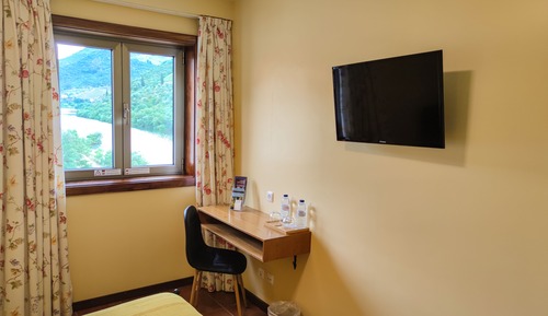 Habitación doble, vistas al río
