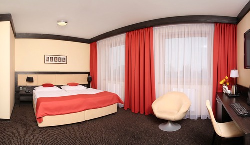 Suite Business (1 Living Room + 1 Bedroom)