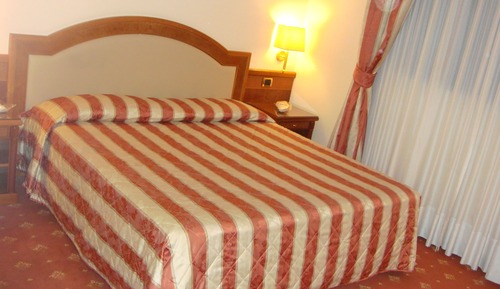 Habitación con 1 cama doble o 2 individuales
