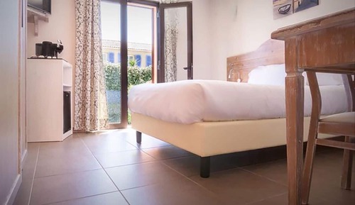Habitación estándar doble, en la zona del jardín