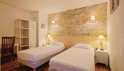 Habitación con 2 camas individuales