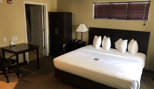 Suite, 1 cama de matrimonio grande con sofá cama, no fumadores (Efficiency, Upgrade)