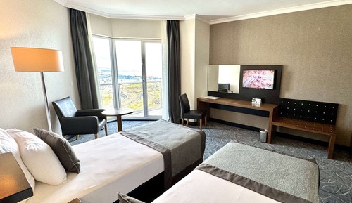 Habitación Deluxe, 1 cama individual, no fumadores (Sea and City View)