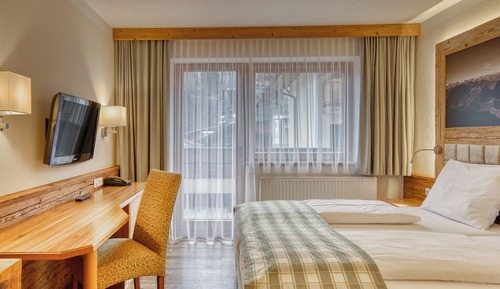 Habitación básica doble, balcón