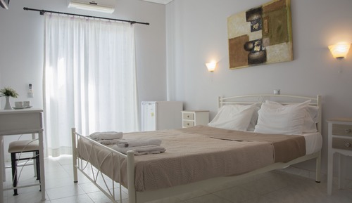 Habitación doble, balcón, vistas al jardín
