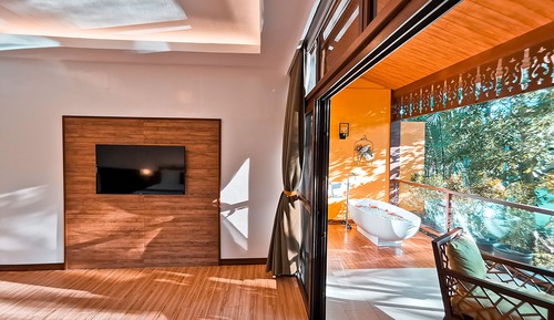Habitación Premier, bañera, vistas al río