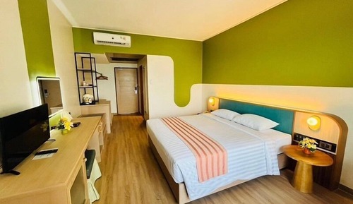 Grand Executive Room
