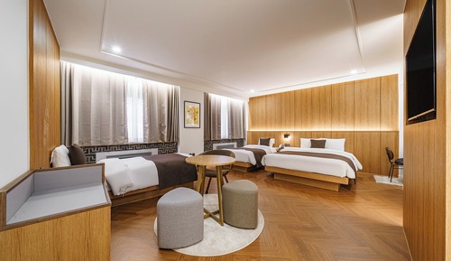 Habitación triple Premier, varias camas, no fumadores, vistas a la ciudad