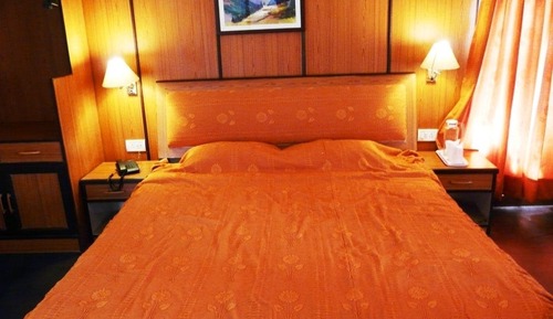 Suite (Chairman)