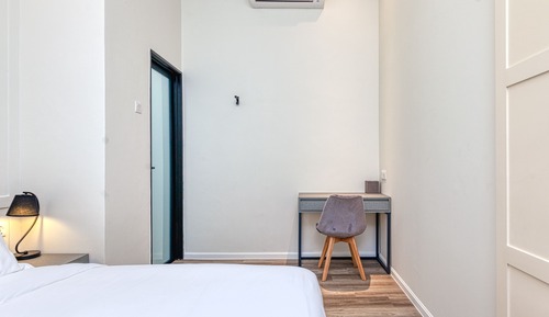 Suite (Wesley)