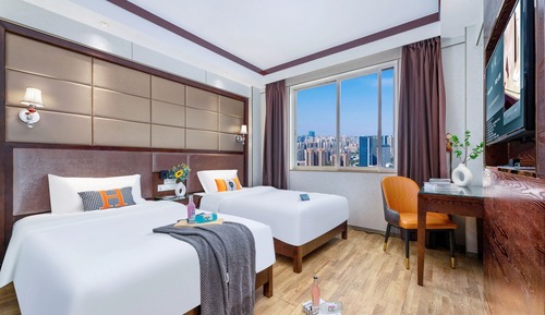 Habitación clásica doble, baño privado, vistas a la ciudad