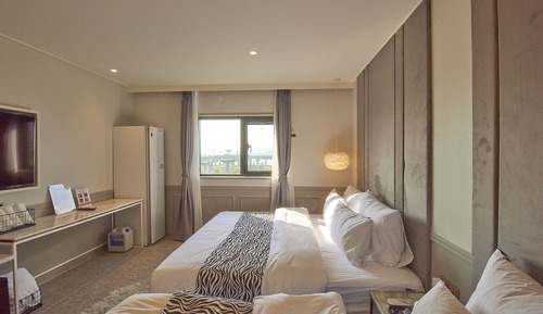 Habitación familiar con 2 camas individuales