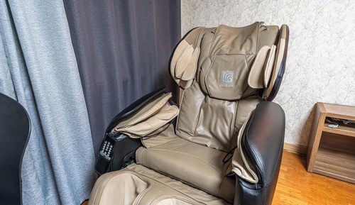 Room (Massage chair)