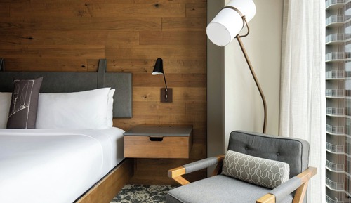 Habitación, 1 cama de matrimonio grande, no fumadores, vistas a la ciudad (Hearing Accessible)