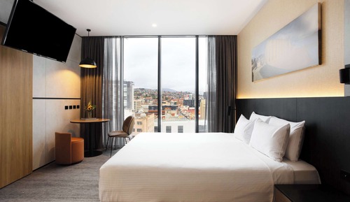 Habitación clásica, 1 cama de matrimonio grande, vistas a la ciudad