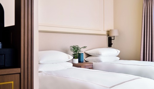William Street Twin Room