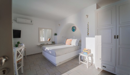 Studio with Caldera View