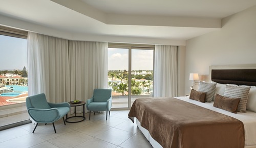 Suite Premium, 2 habitaciones, vistas a la piscina