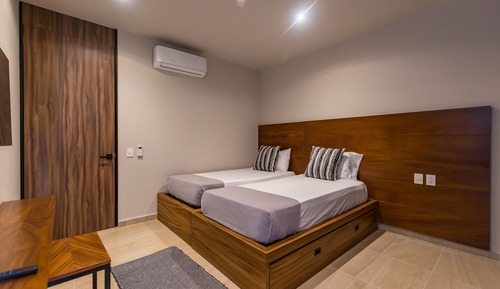 Apartamento familiar, 2 habitaciones, balcón, vistas al jardín