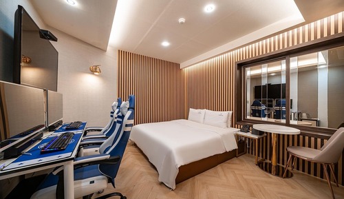 Room (Deluxe high-spec couple 2PC room ((CP)
