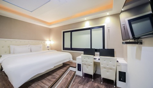 Room (Standard room)