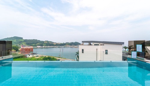 Habitación (Garden Penthouse Pool Villa)