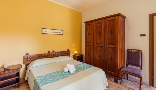 Classic Single Room