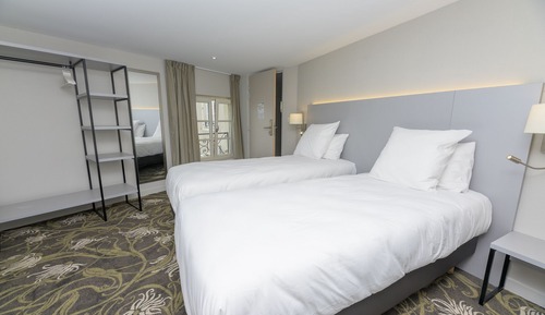Habitación estándar con 1 cama doble o 2 individuales